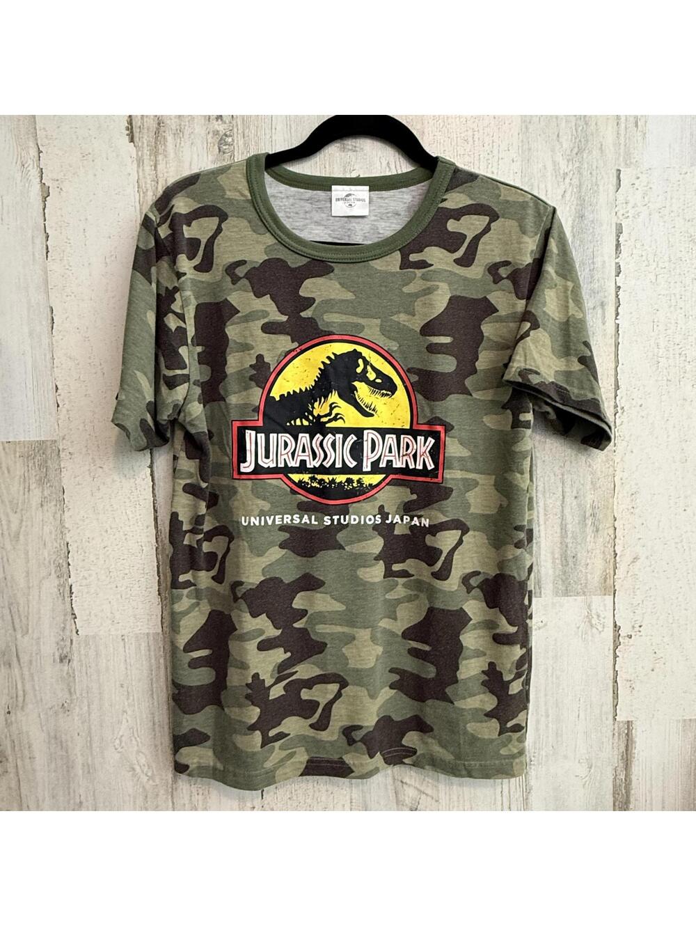 Rare Universal Studios Japan Jurassic Park Men’s Medium Shirt